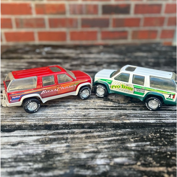 Vintage 1994 Nylint Bass Chaser Gone Fishin’ SUV & Pro Tour Golf SUV C9 - Picture 3 of 12